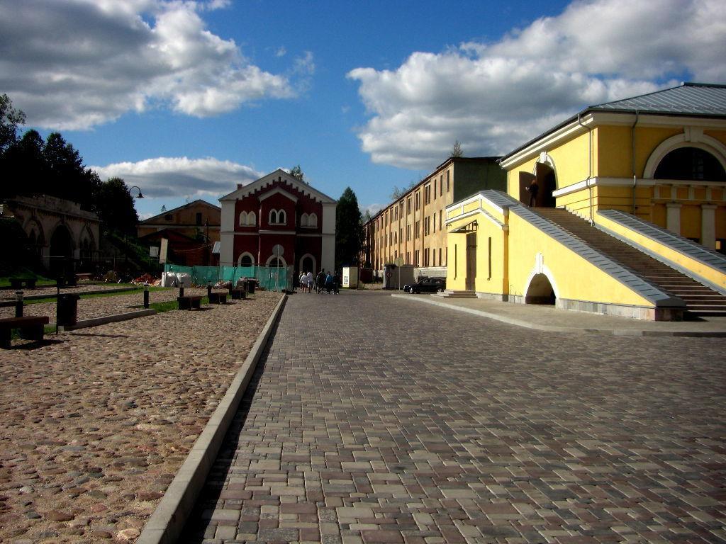 Picturesque Apartment Into Antique Fortress Даугавпилс Стая снимка