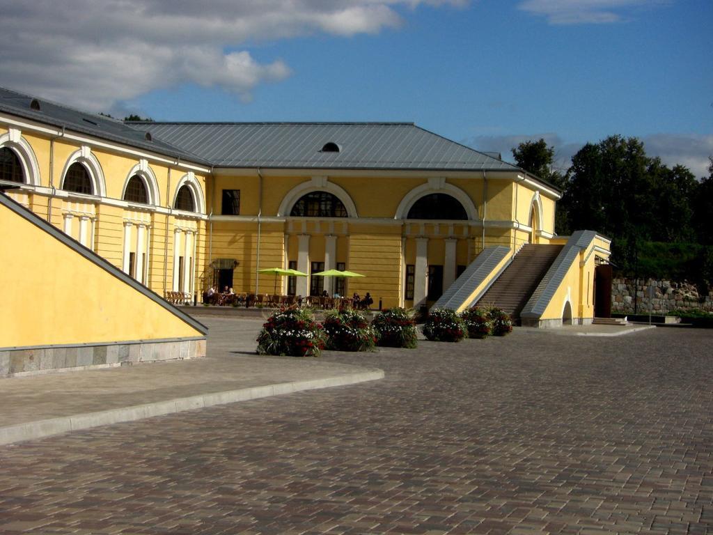 Picturesque Apartment Into Antique Fortress Даугавпилс Стая снимка